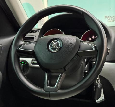 Skoda Yeti I Рестайлинг с пробегом 2014 года, цена 900 000 рублей, 180630 км, внедорожник, Автокод Объявления