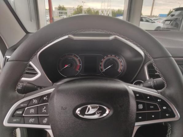 Lada (ВАЗ) Vesta I Рестайлинг (NG) с пробегом 2023 года, цена 1 399 000 рублей, 23456 км, седан, Автокод Объявления