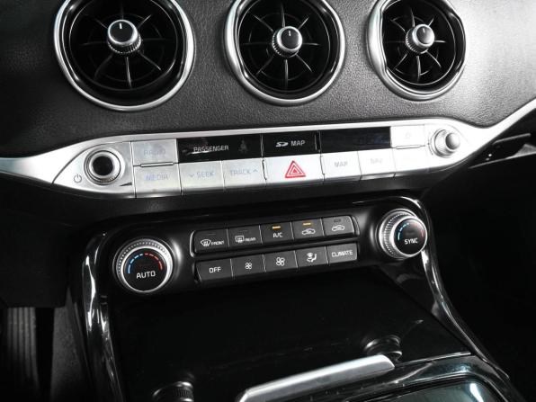 Kia Stinger I с пробегом 2018 года, цена 2 349 000 рублей, 156288 км, лифтбек, Автокод Объявления