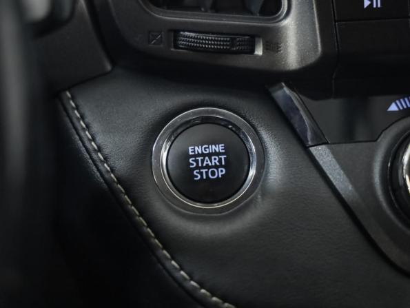 Toyota RAV4 IV (XA40) Рестайлинг с пробегом 2019 года, цена 2 489 000 рублей, 115000 км, внедорожник, Автокод Объявления