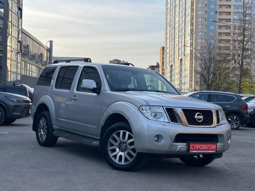 Nissan Pathfinder III Рестайлинг Санкт-Петербург  - изображение 1