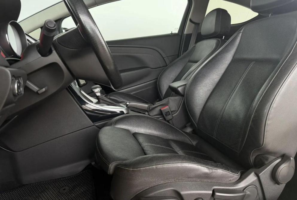 Opel Astra J Рестайлинг Киров  - изображение 15