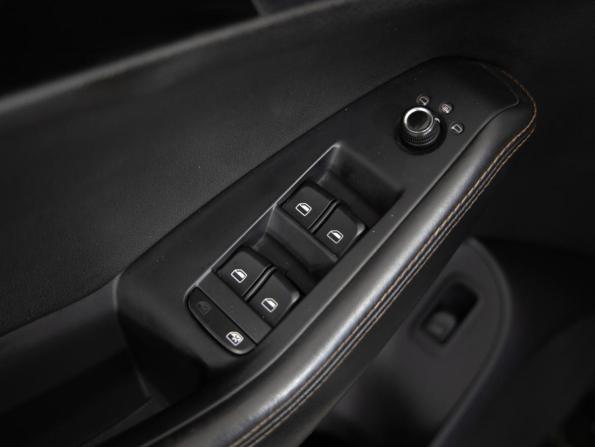 Audi Q5 I (8R) с пробегом 2011 года, цена 1 199 000 рублей, 309317 км, внедорожник, Автокод Объявления