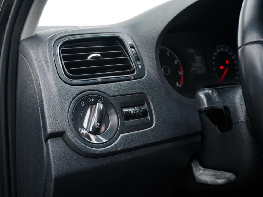 Volkswagen Polo V Рестайлинг Ростов-на-Дону  - изображение 11