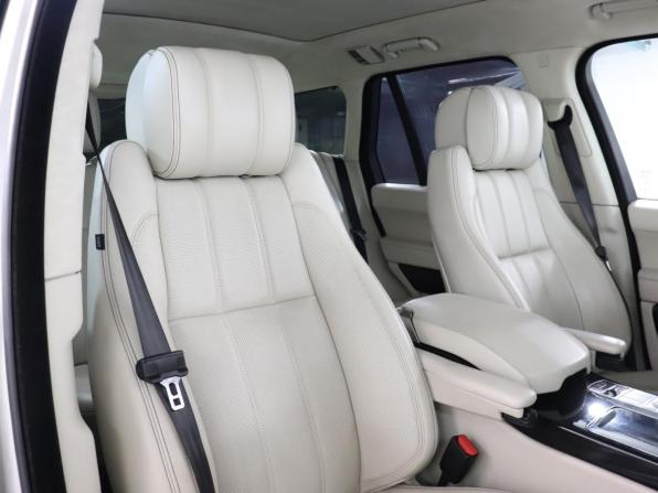 Land Rover Range Rover IV с пробегом 2013 года, цена 3 699 900 рублей, 155503 км, внедорожник, Автокод Объявления