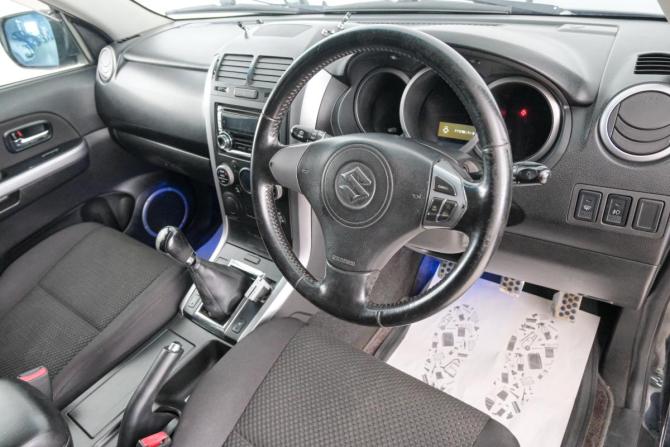 Suzuki Escudo III с пробегом 2008 года, цена 899 000 рублей, 152339 км, внедорожник, Автокод Объявления