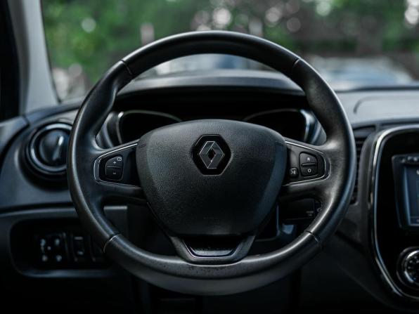 Renault Kaptur I с пробегом 2018 года, цена 1 328 000 рублей, 81614 км, внедорожник, Автокод Объявления