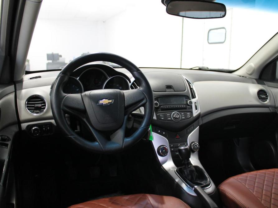 Chevrolet Cruze I Рестайлинг Таганрог  - изображение 12