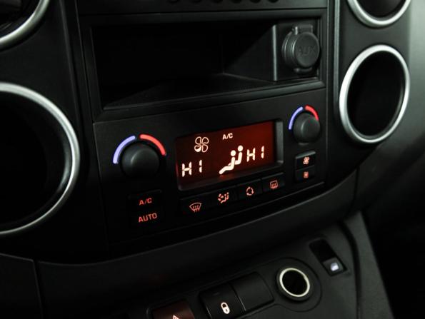 Citroen Berlingo II Рестайлинг 2 с пробегом 2017 года, цена 1 449 700 рублей, 90234 км, компактвэн, Автокод Объявления