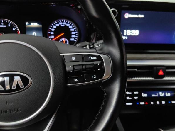 Kia K5 III с пробегом 2021 года, цена 2 395 000 рублей, 149320 км, седан, Автокод Объявления