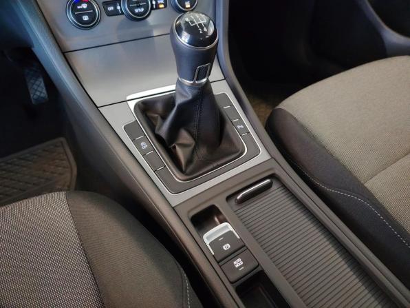 Volkswagen Golf VII с пробегом 2013 года, цена 899 000 рублей, 90268 км, хэтчбек, Автокод Объявления