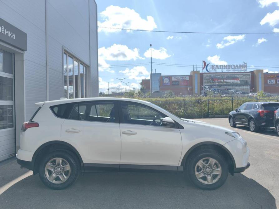 Toyota RAV4 IV (XA40) Рестайлинг Москва  - изображение 4