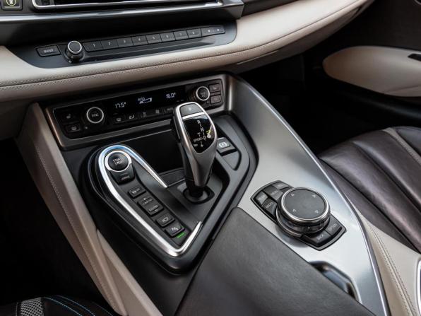 BMW i8 I с пробегом 2014 года, цена 6 450 000 рублей, 124731 км, купе, Автокод Объявления
