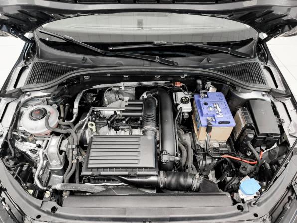 Skoda Octavia III (A7) Рестайлинг с пробегом 2017 года, цена 1 780 000 рублей, 151500 км, лифтбек, Автокод Объявления