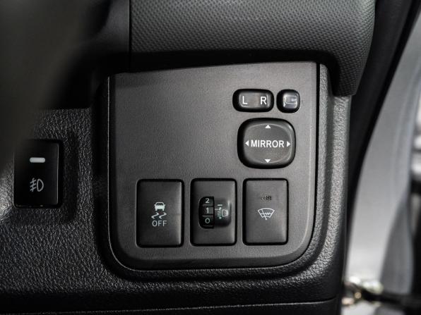 Toyota Wish II Рестайлинг с пробегом 2014 года, цена 1 500 000 рублей, 158722 км, минивэн, Автокод Объявления