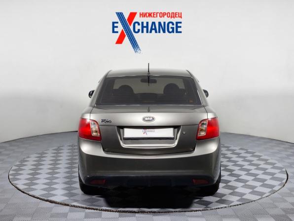 Kia Rio II Рестайлинг с пробегом 2010 года, цена 449 000 рублей, 215856 км, седан, Автокод Объявления