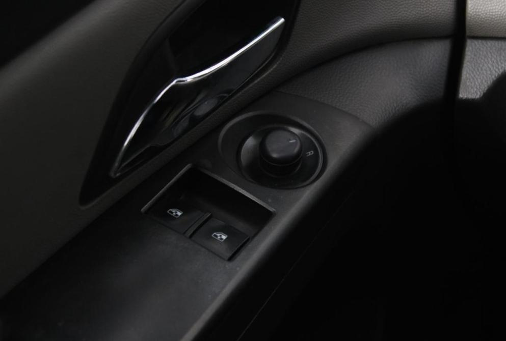 Chevrolet Cruze I Рестайлинг Саратов  - изображение 23