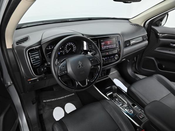 Mitsubishi Outlander III Рестайлинг 2 с пробегом 2018 года, цена 1 749 000 рублей, 109000 км, внедорожник, Автокод Объявления