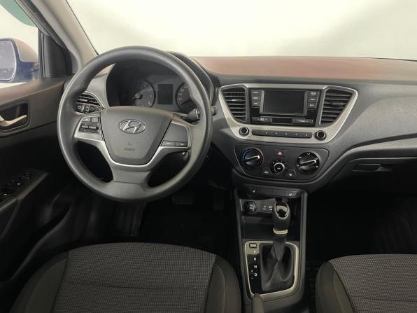 Hyundai Solaris II с пробегом 2018 года, цена 1 370 000 рублей, 71754 км, седан, Автокод Объявления