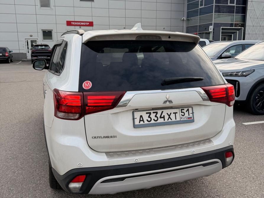 Mitsubishi Outlander III Рестайлинг 3 Санкт-Петербург  - изображение 3