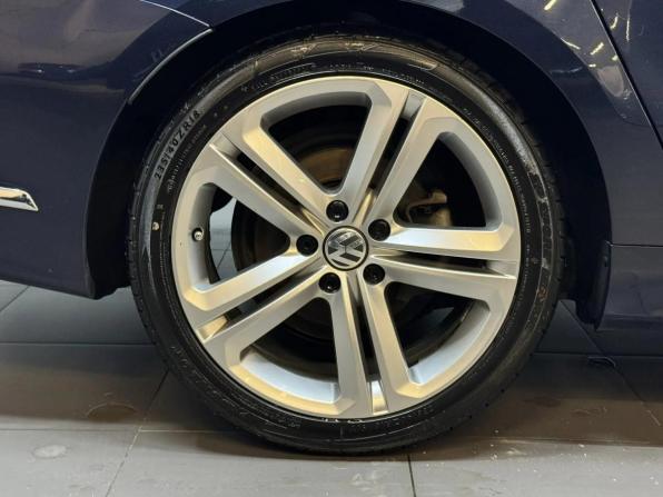 Volkswagen Passat B7 с пробегом 2014 года, цена 1 147 000 рублей, 121000 км, универсал, Автокод Объявления
