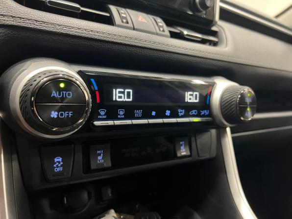 Toyota RAV4 V (XA50) с пробегом 2021 года, цена 3 600 000 рублей, 50716 км, внедорожник, Автокод Объявления