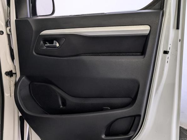 Opel Zafira Life I с пробегом 2021 года, цена 3 600 000 рублей, 74500 км, минивэн, Автокод Объявления