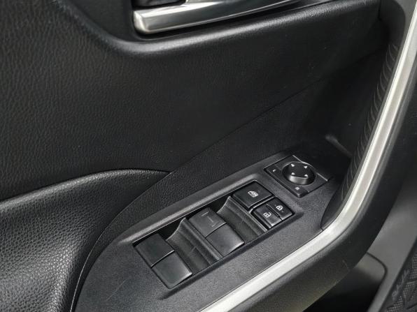 Toyota RAV4 V (XA50) с пробегом 2020 года, цена 3 360 000 рублей, 80960 км, внедорожник, Автокод Объявления
