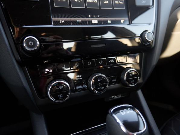 Skoda Octavia III (A7) Рестайлинг с пробегом 2020 года, цена 2 012 400 рублей, 128620 км, лифтбек, Автокод Объявления