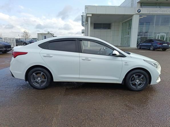 Hyundai Solaris II с пробегом 2019 года, цена 1 079 000 рублей, 151132 км, седан, Автокод Объявления