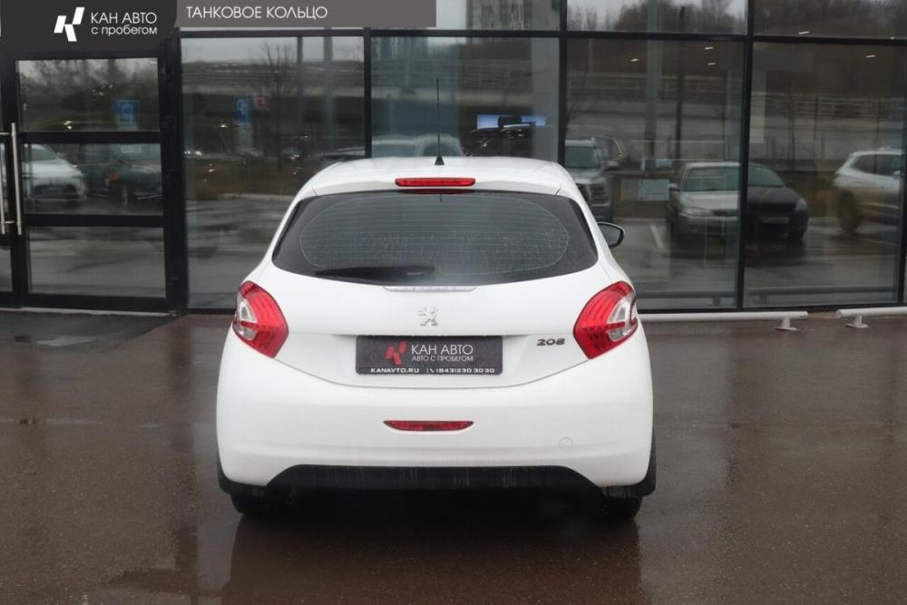 Peugeot 208 I Казань  - изображение 4