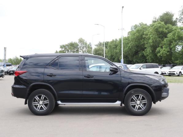 Toyota Fortuner II Рестайлинг с пробегом 2021 года, цена 3 773 300 рублей, 128468 км, внедорожник, Автокод Объявления