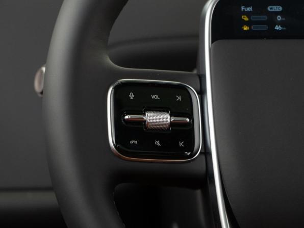 Li Auto (Lixiang) L7 I Рестайлинг с пробегом 2025 года, цена 8 399 050 рублей, 93 км, внедорожник, Автокод Объявления