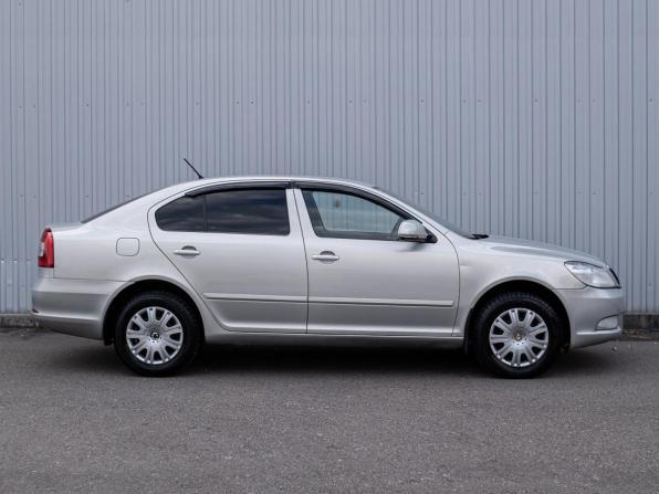 Skoda Octavia II (A5) Рестайлинг с пробегом 2012 года, цена 1 299 000 рублей, 157651 км, лифтбек, Автокод Объявления