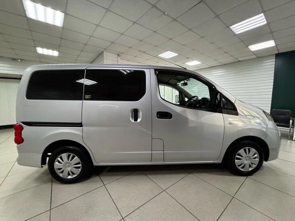 Nissan NV200 с пробегом 2015 года, цена 1 099 000 рублей, 179500 км, минивэн, Автокод Объявления