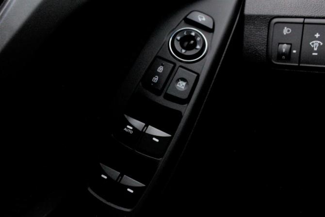 Hyundai Elantra V (MD) Рестайлинг с пробегом 2013 года, цена 1 230 000 рублей, 173641 км, седан, Автокод Объявления