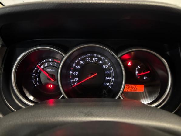 Nissan Tiida I Рестайлинг с пробегом 2010 года, цена 549 000 рублей, 300000 км, хэтчбек, Автокод Объявления