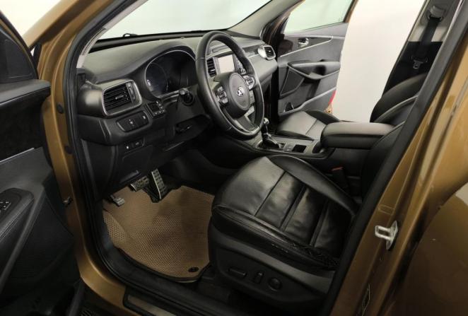 Kia Sorento II Рестайлинг с пробегом 2017 года, цена 2 650 000 рублей, 274061 км, внедорожник, Автокод Объявления