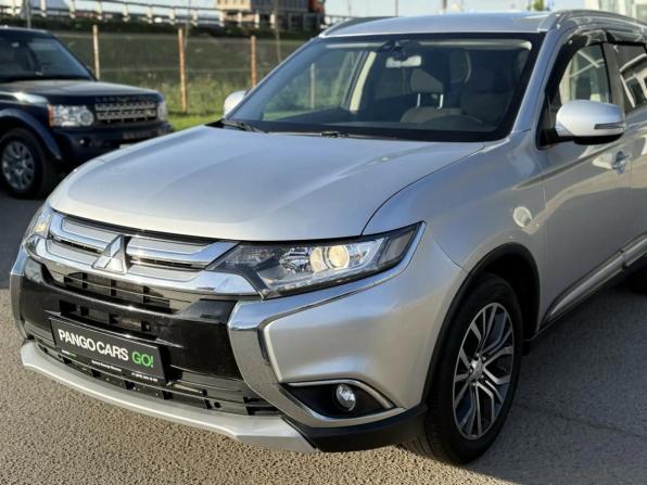 Mitsubishi Outlander III Рестайлинг 3 с пробегом 2018 года, цена 1 995 000 рублей, 84447 км, внедорожник, Автокод Объявления