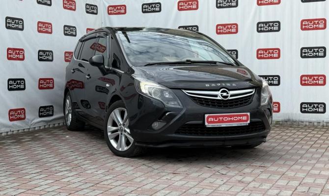 Opel Zafira C с пробегом 2013 года, цена 899 990 рублей, 307000 км, компактвэн, Автокод Объявления