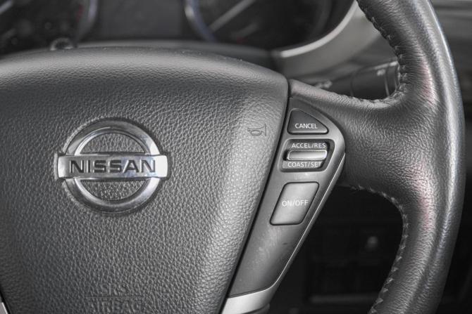 Nissan Elgrand III (E52) Рестайлинг с пробегом 2018 года, цена 3 449 000 рублей, 71000 км, минивэн, Автокод Объявления