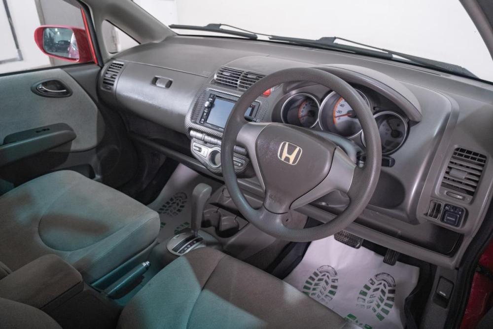 Honda Fit I Томск  - изображение 8
