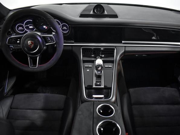 Porsche Panamera II с пробегом 2017 года, цена 4 900 000 рублей, 124898 км, лифтбек, Автокод Объявления