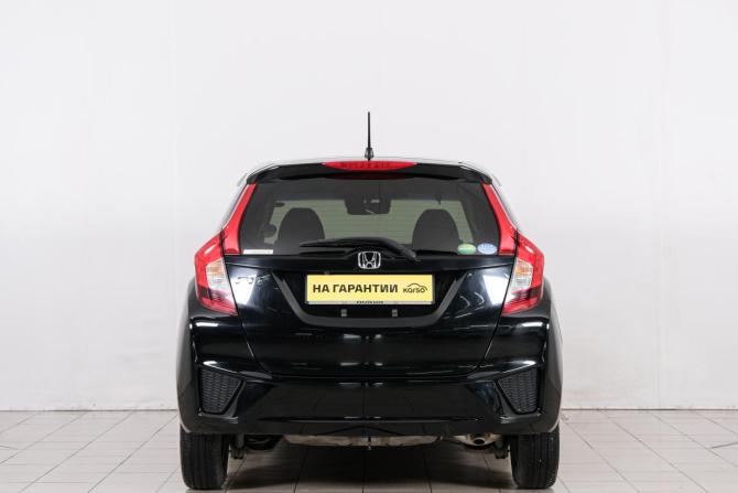 Honda Fit III с пробегом 2016 года, цена 1 039 000 рублей, 110000 км, хэтчбек, Автокод Объявления