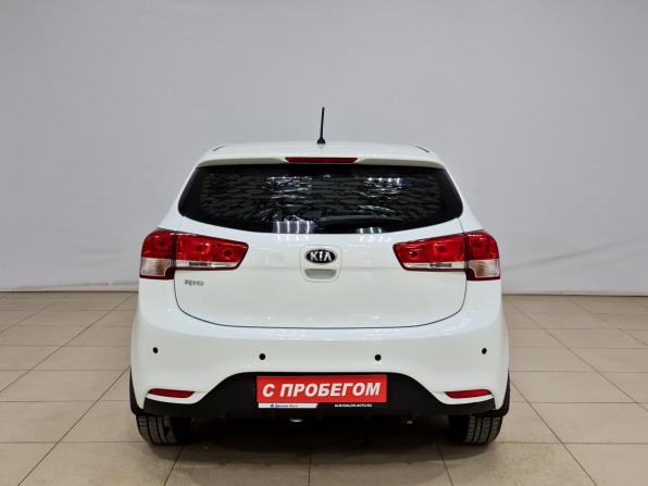 Kia Rio III Рестайлинг с пробегом 2016 года, цена 1 100 000 рублей, 90115 км, хэтчбек, Автокод Объявления