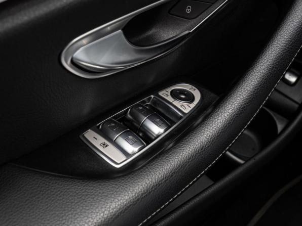 Mercedes-Benz E-Класс V (W213 S213 C238) Рестайлинг с пробегом 2021 года, цена 4 340 000 рублей, 72807 км, седан, Автокод Объявления