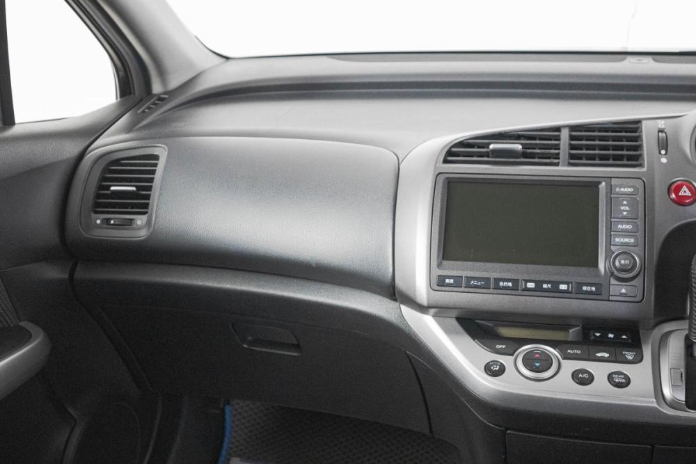 Honda Stream II Рестайлинг Кемерово  - изображение 15