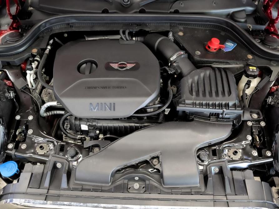 Mini Hatch III (F55/F56) Москва  - изображение 9