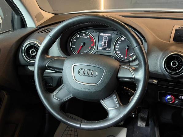 Audi A3 III (8V) с пробегом 2014 года, цена 1 199 000 рублей, 258421 км, седан, Автокод Объявления