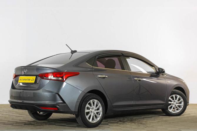 Hyundai Solaris II Рестайлинг с пробегом 2021 года, цена 1 829 000 рублей, 94847 км, седан, Автокод Объявления